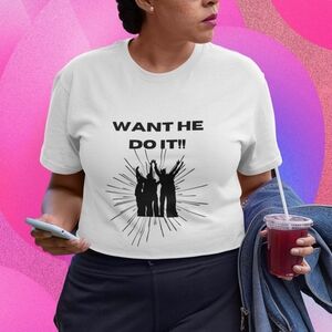 Chic White Graphic Tee with Bold Print